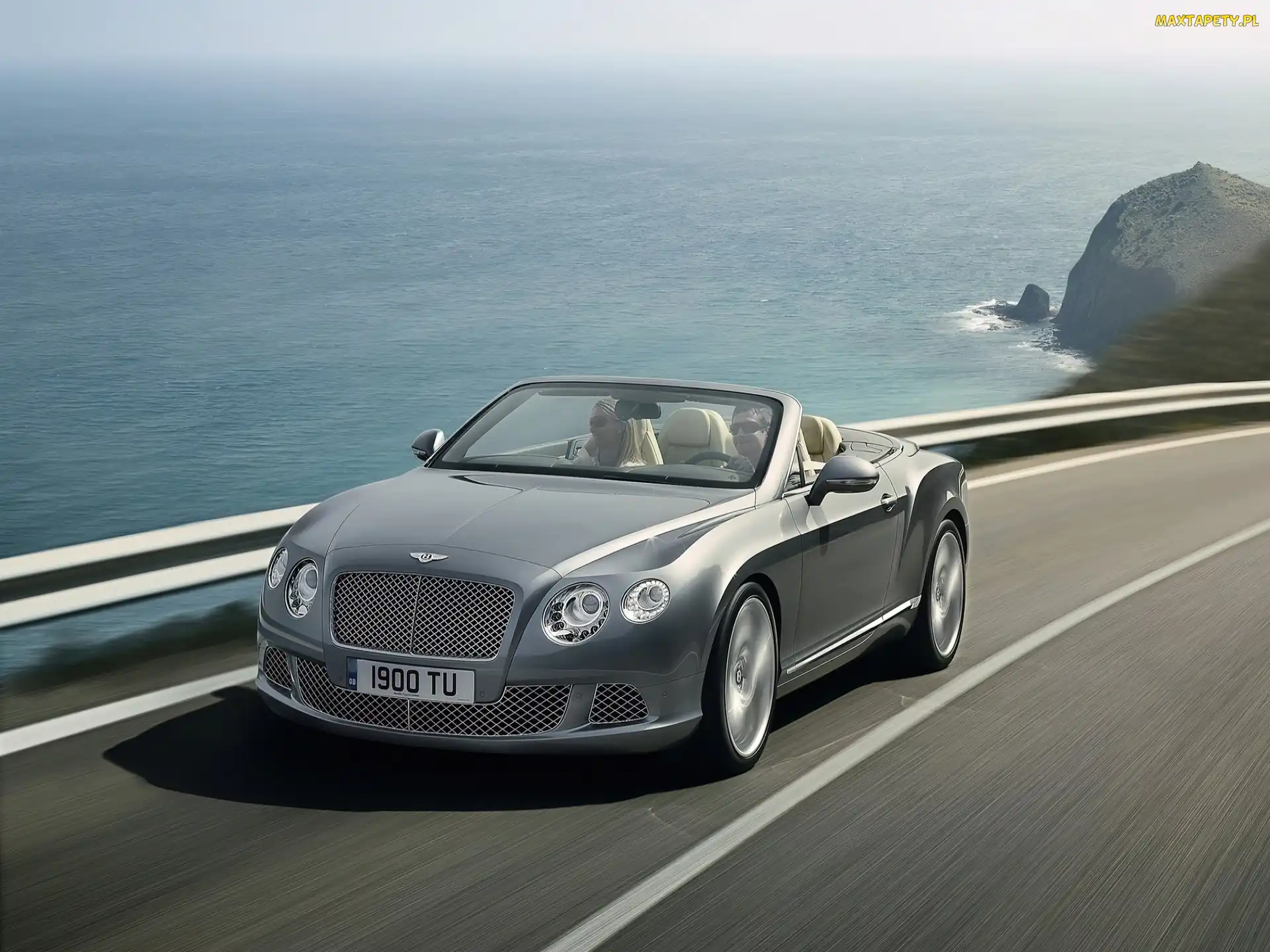 Bentley Continental GTC, Maska, Przód