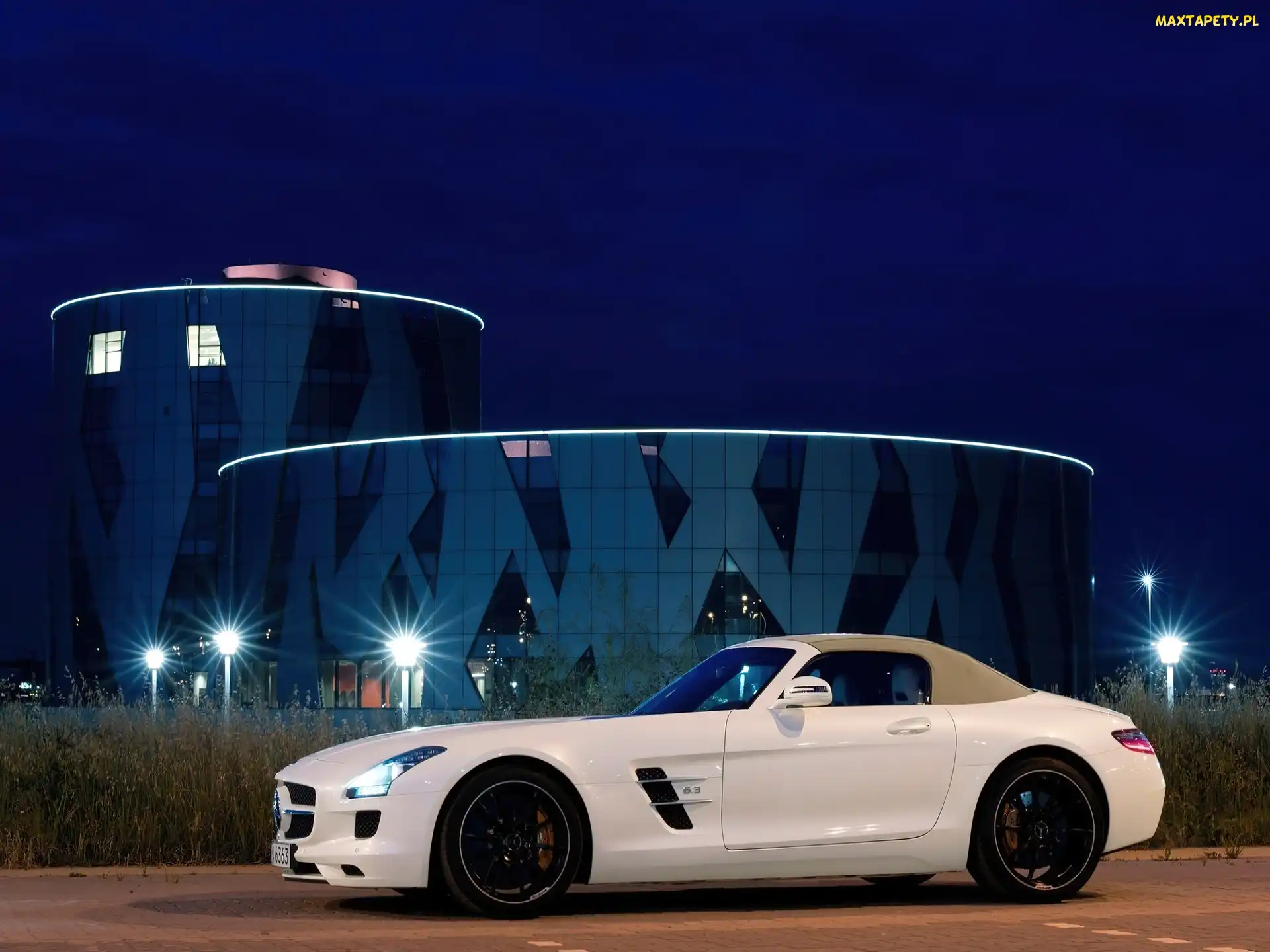 Mercedes-Benz SLS AMG, Biały