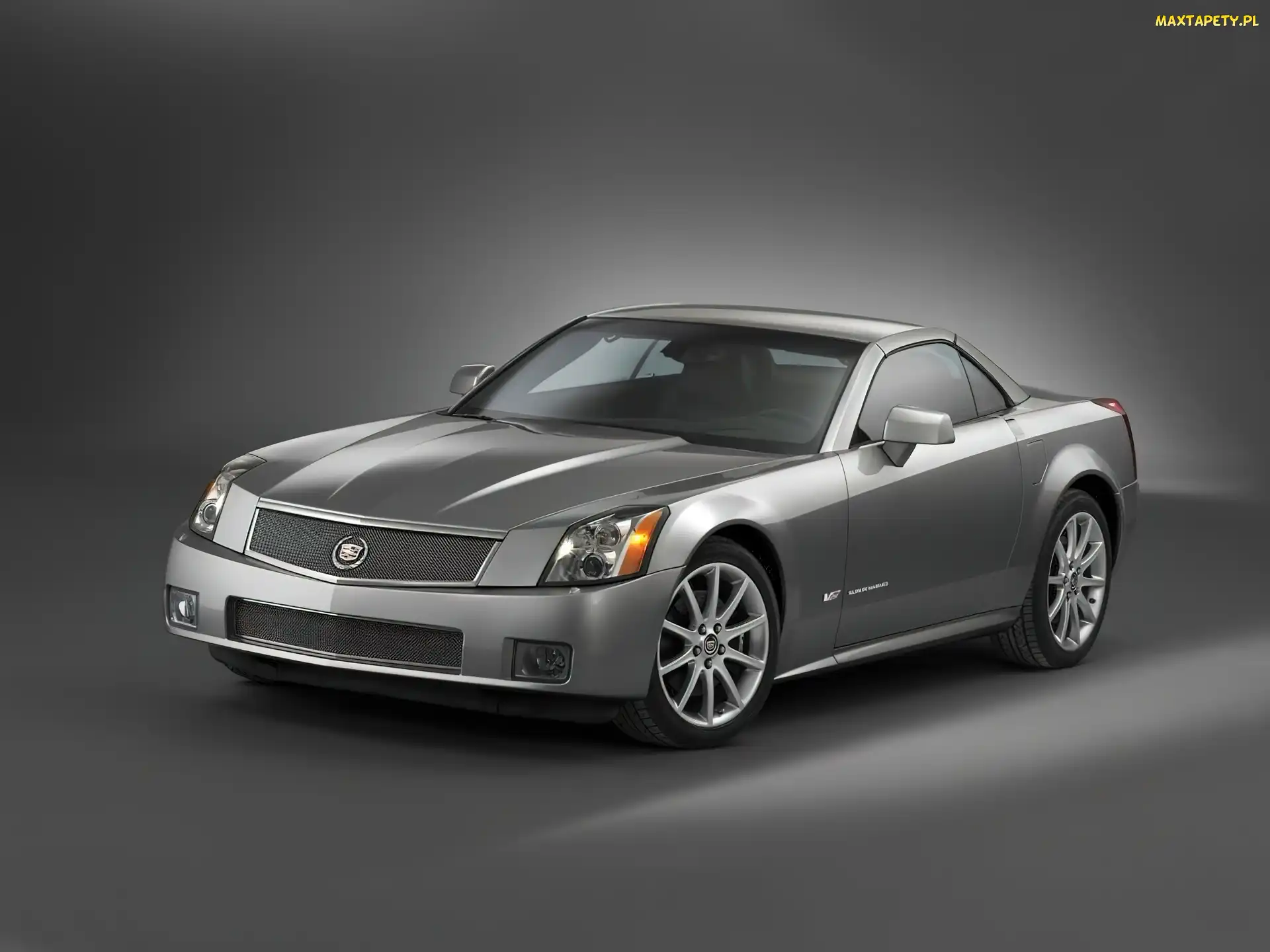 Srebrny, Cadillac XLR